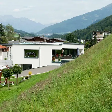 Robi Apartment *